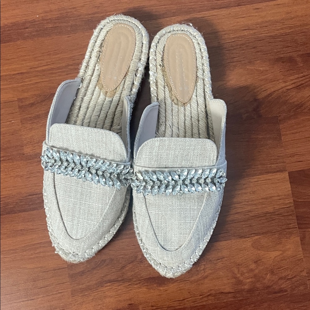 Shoe Dazzle Light Gray and Blue Woven Mules